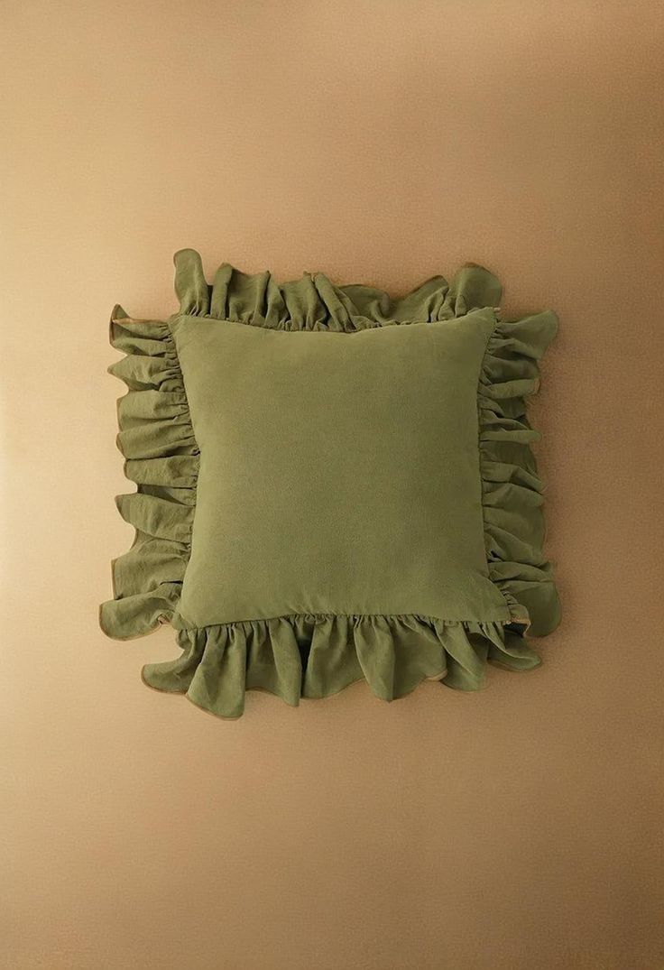 Cotton Cushion Cover with Ruffle Edge for Square Pillows