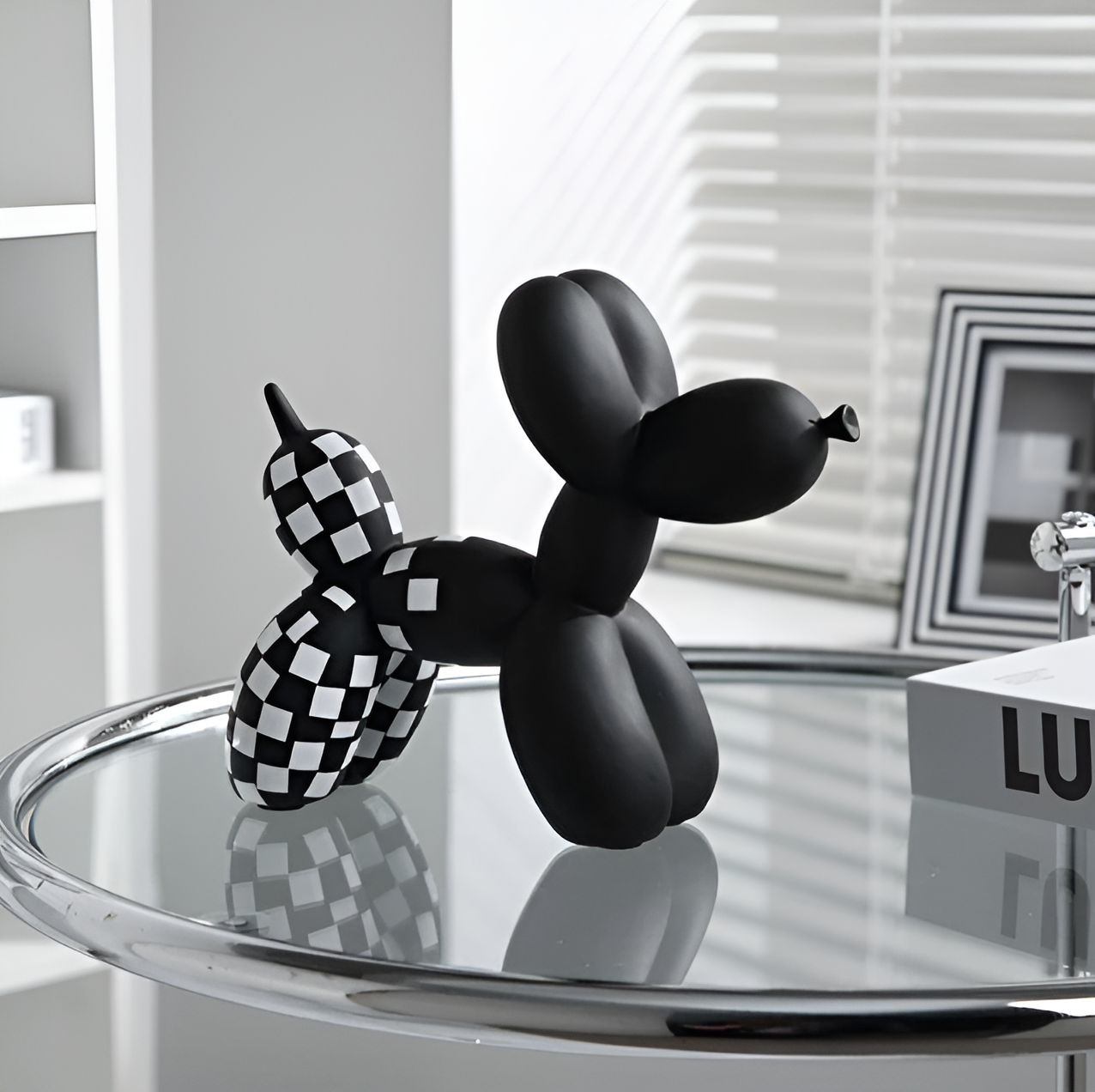 Balloon Dog Sculpture in Resin for Modern Home Decor
