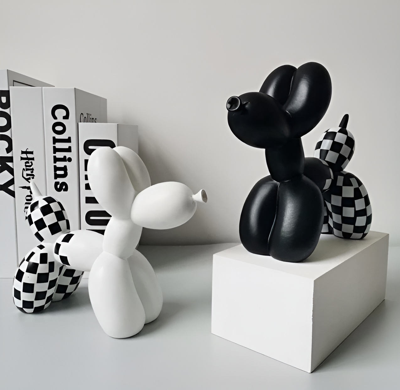 Balloon Dog Sculpture in Resin for Modern Home Decor